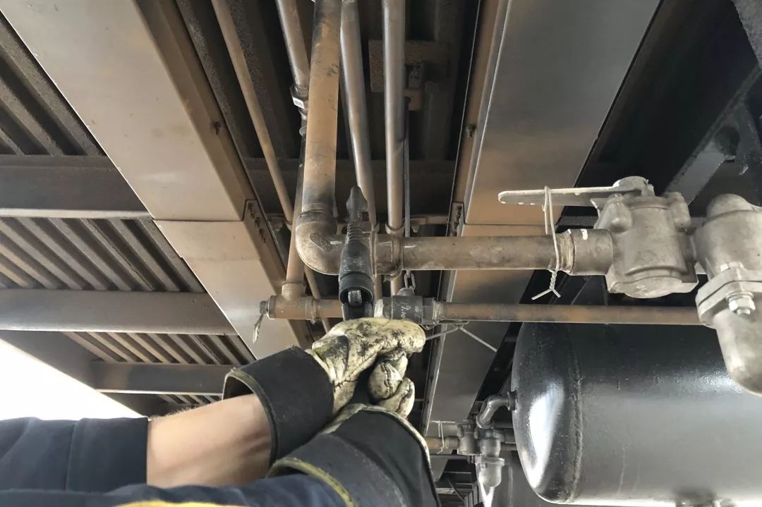 轨道交通车辆检修新选择：微视转向内窥镜精准排查狭小空间隐患